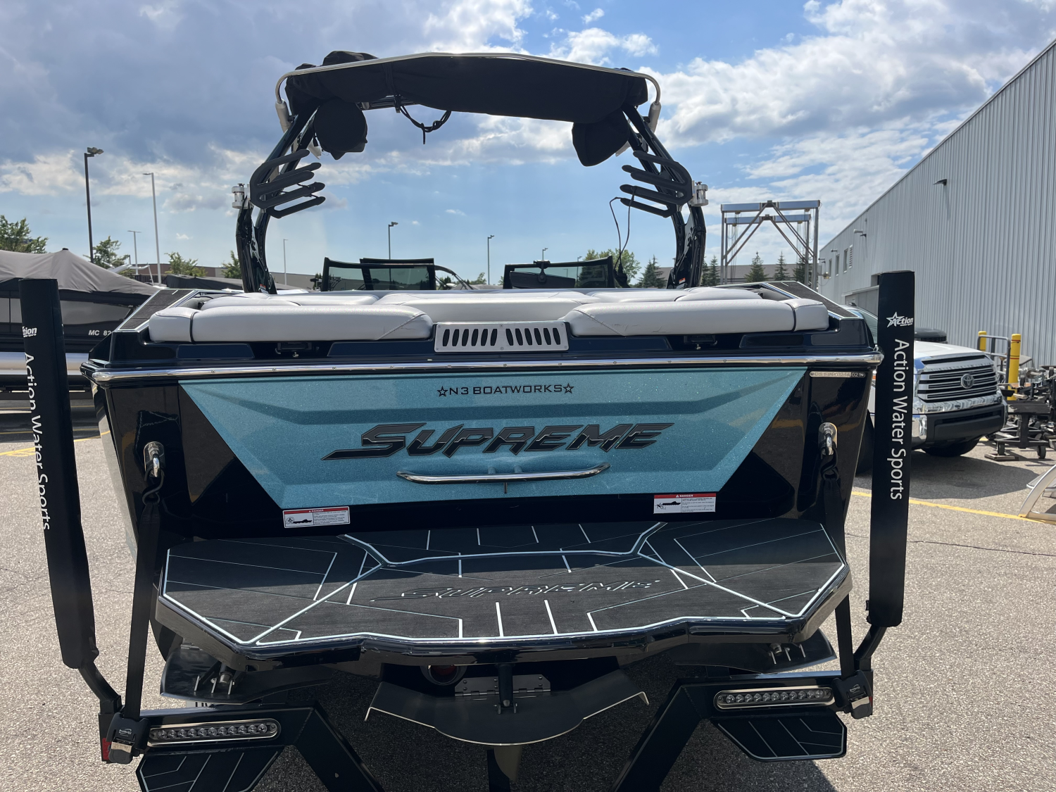 2021 Supreme ZS212