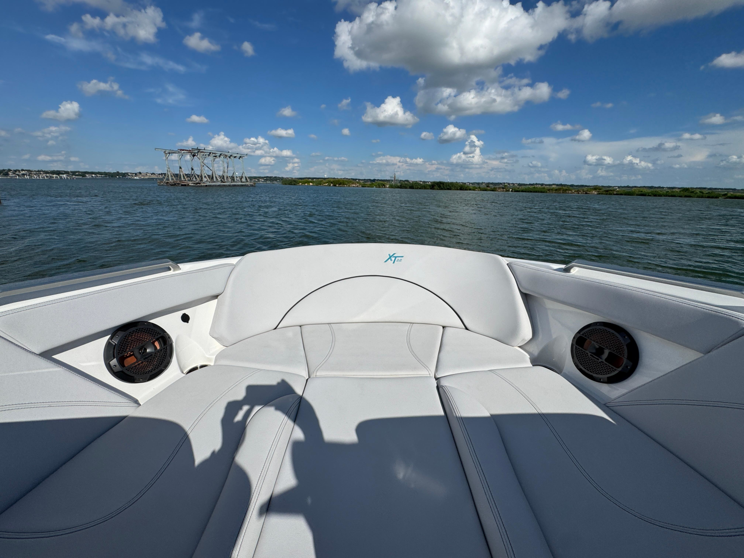 2019 MasterCraft XT22