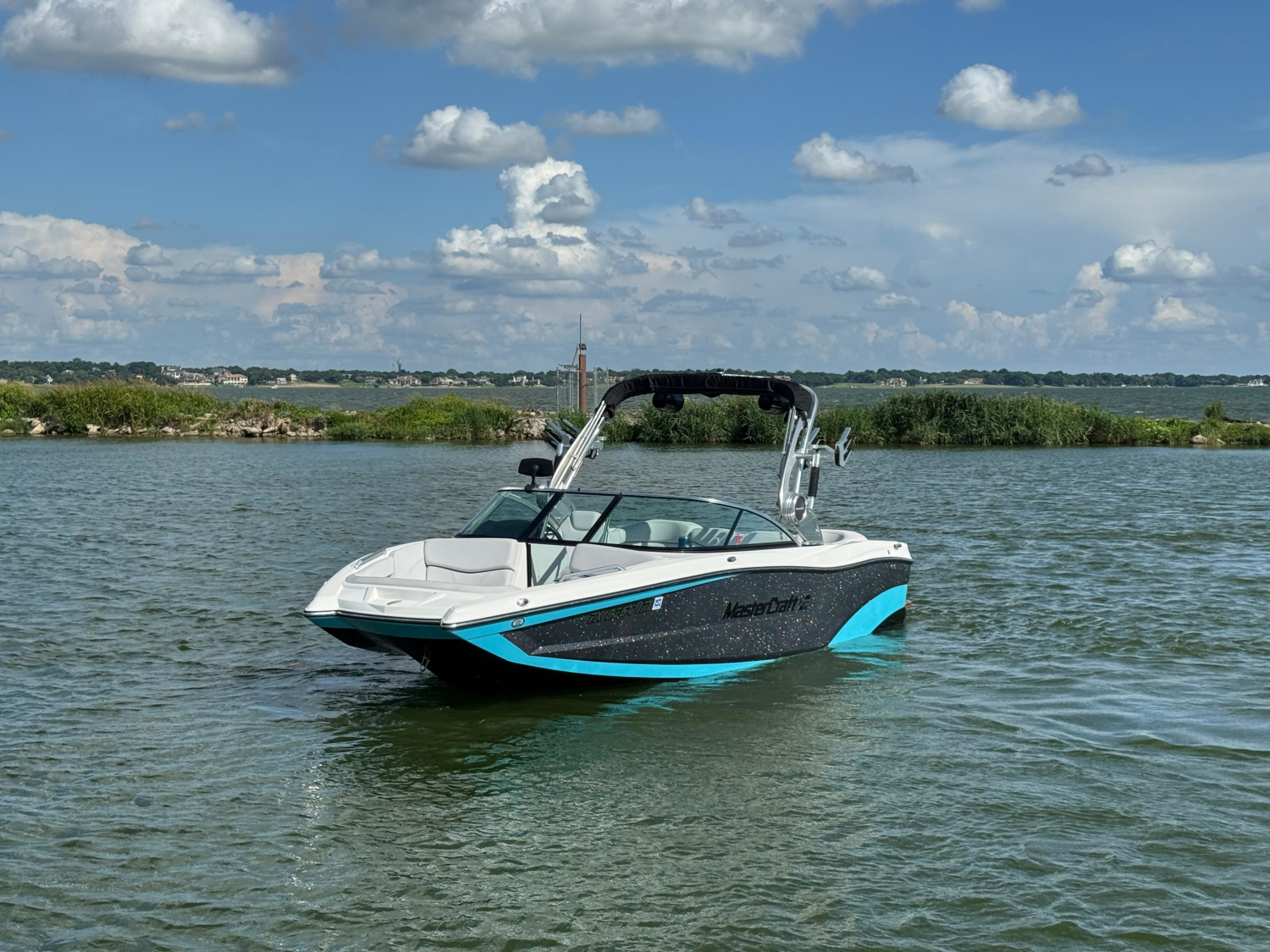 2019 MasterCraft XT22