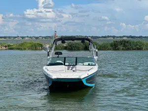 2019-mastercraft-xt22-139472-image3