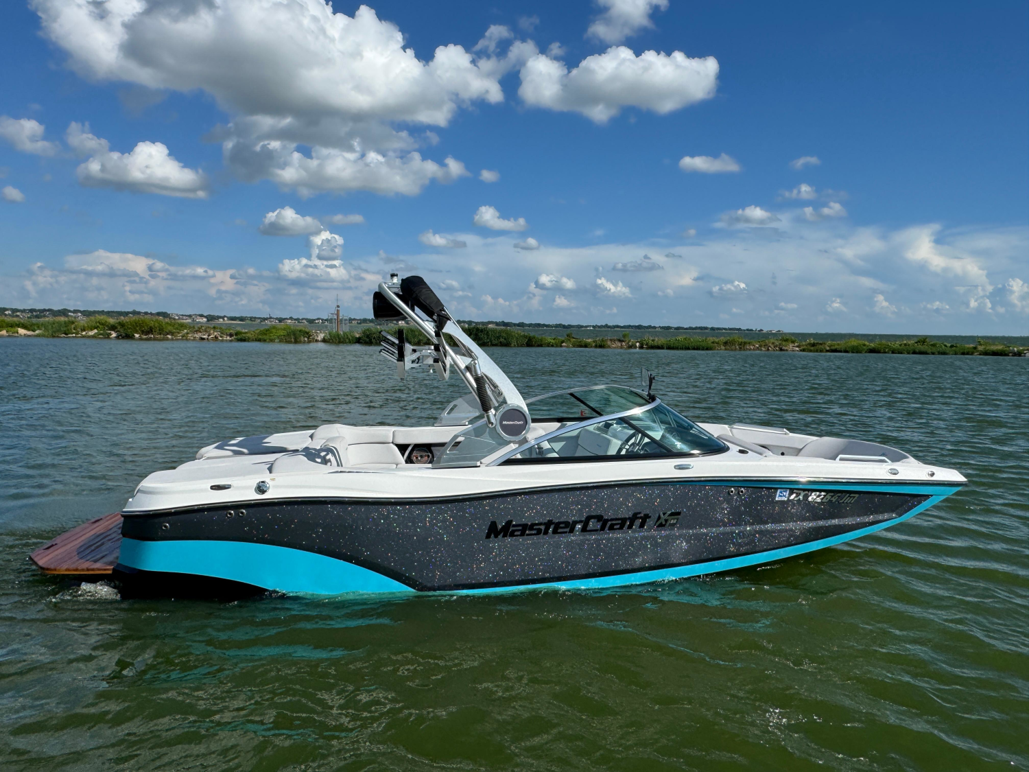 2019 MasterCraft XT22