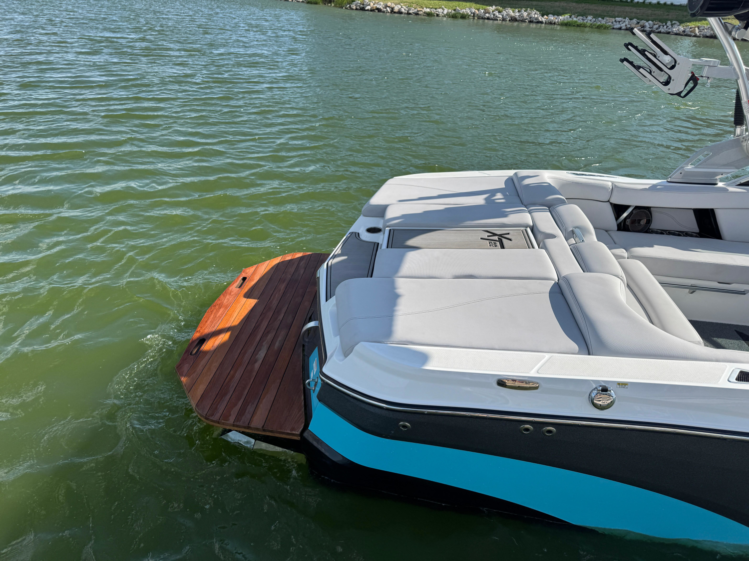 2019 MasterCraft XT22