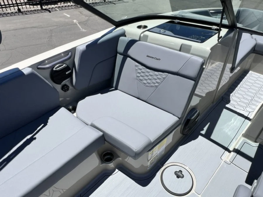 2026-mastercraft-nxt22-139473-image13