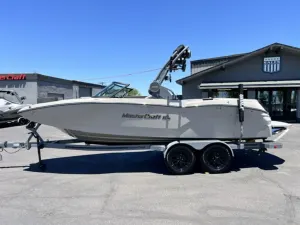 2026-mastercraft-nxt22-139473-image1