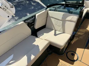 2027-mastercraft-nxt23-139475-image11