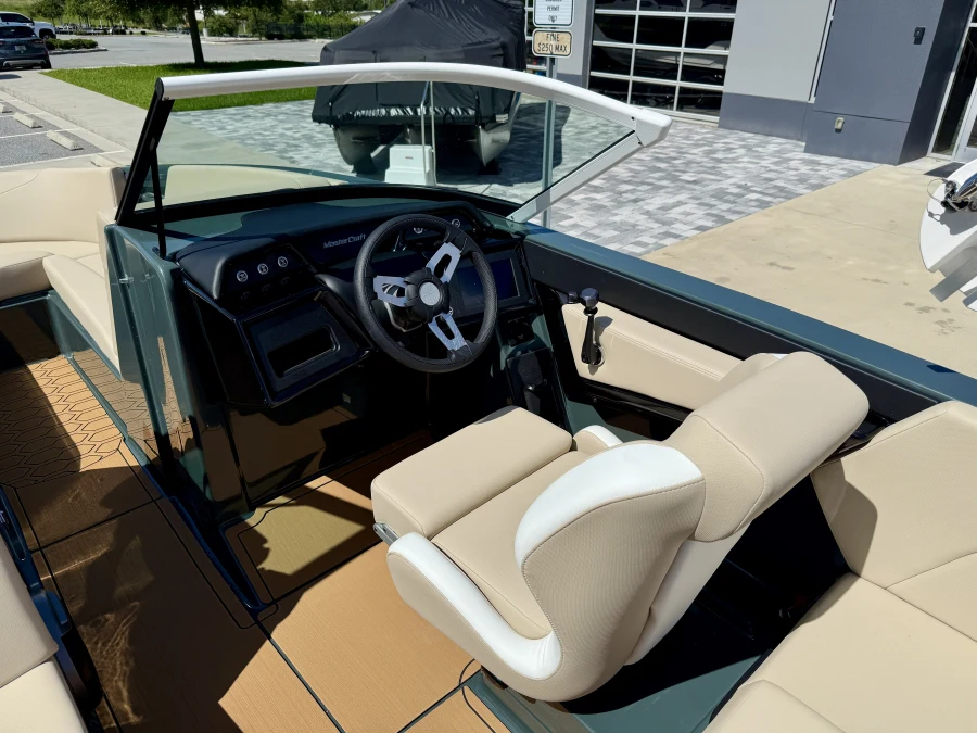 2027-mastercraft-nxt23-139475-image12