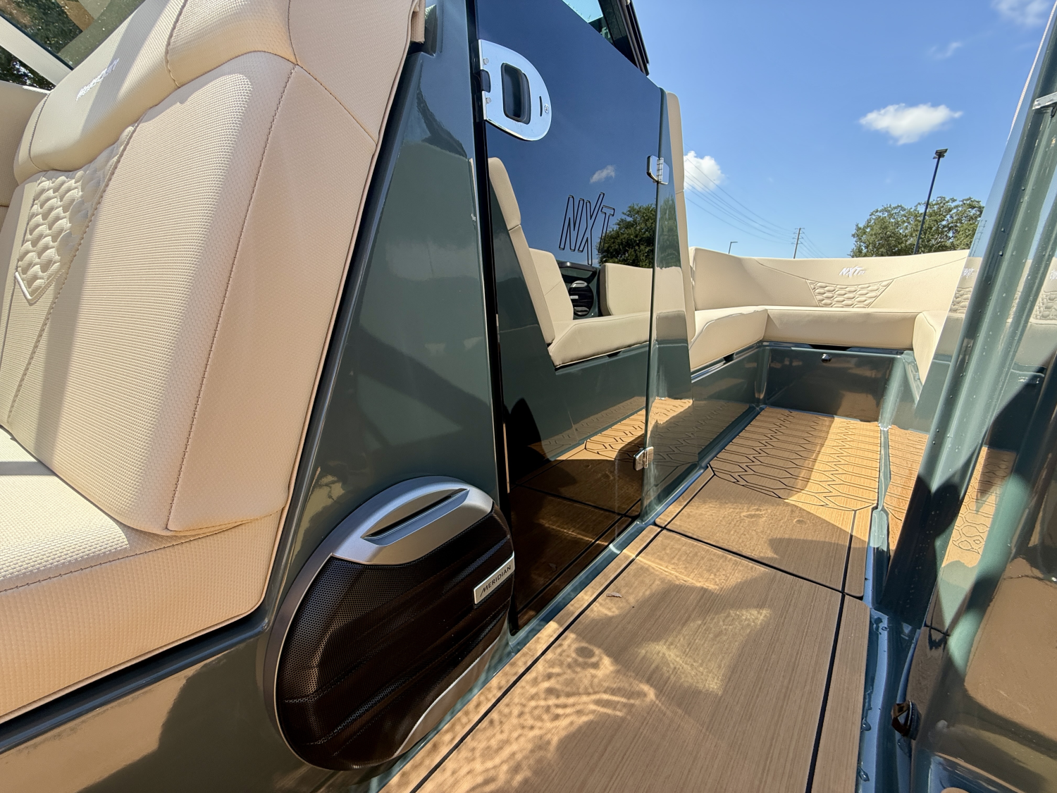 2027 MasterCraft NXT23