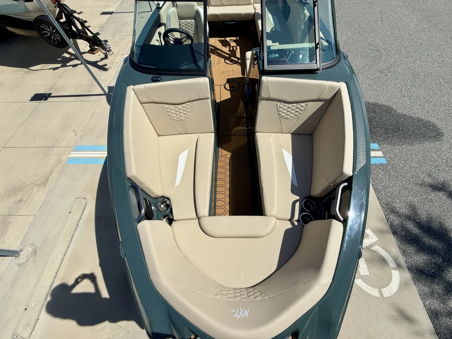 2027-mastercraft-nxt23-139475-image5