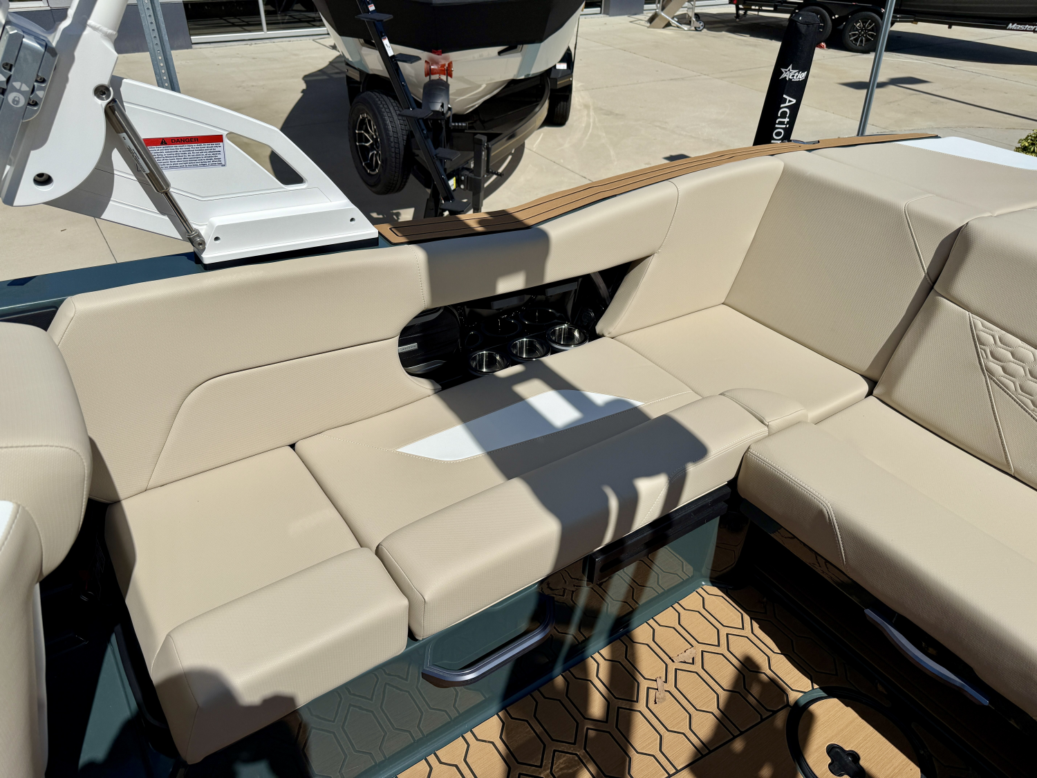 2027 MasterCraft NXT23