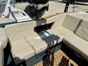 2027-mastercraft-nxt23-139475-image9