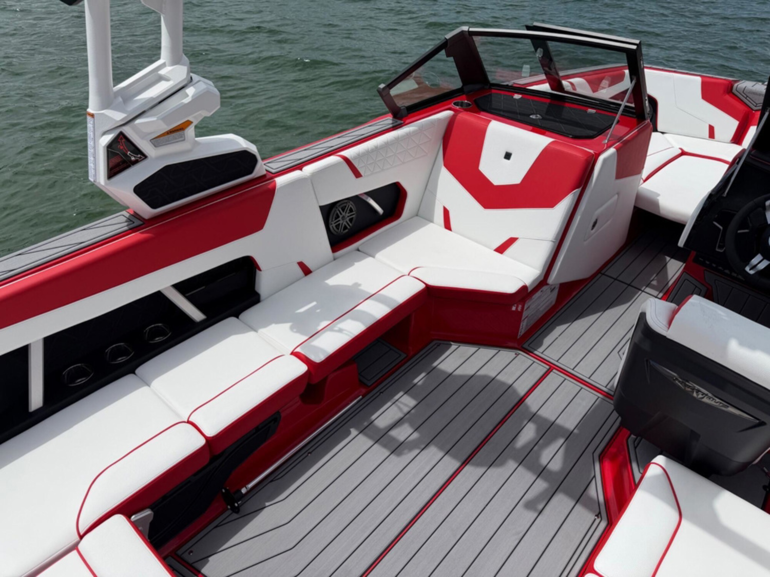2026 Nautique GS22