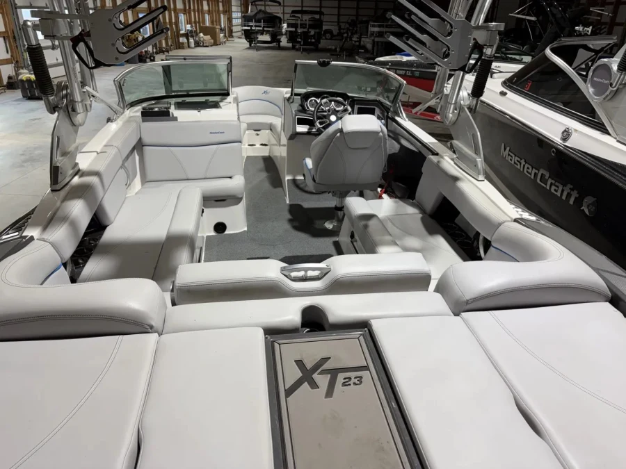 2020-mastercraft-xt23-139015-image17