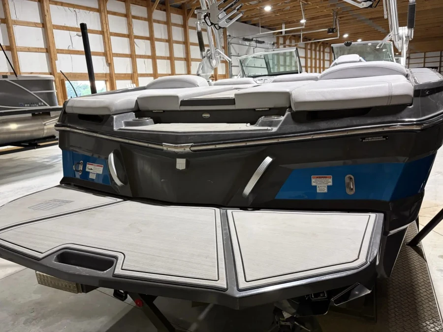 2020-mastercraft-xt23-139015-image18
