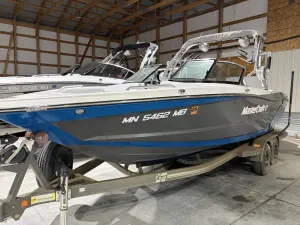 2020-mastercraft-xt23-139015-image1