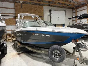 2020-mastercraft-xt23-139015-image2