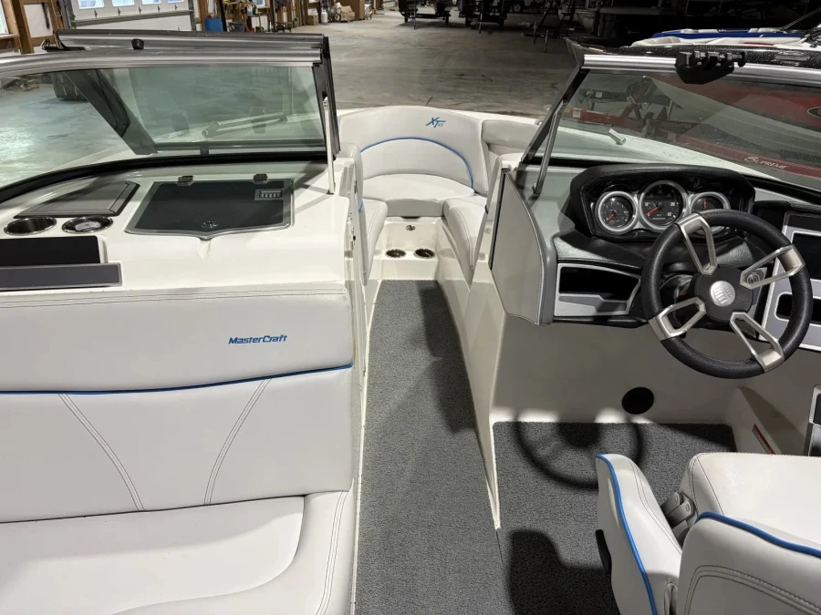 2020-mastercraft-xt23-139015-image7