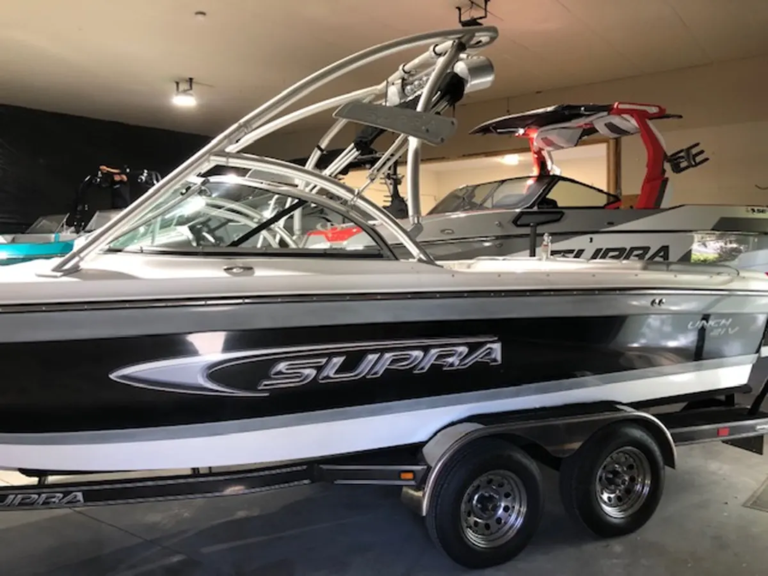 2005 SUPRA LUNCH 21V