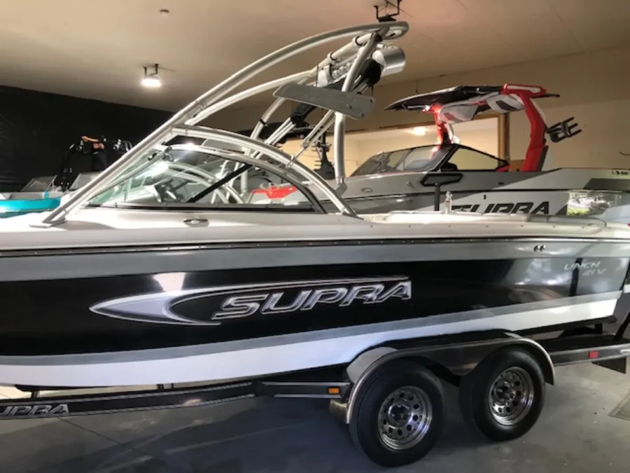 2005-supra-launch-21v-139504-image1.webp