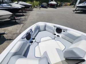 2024-malibu-wakesetter-vtx-139505-image6.webp