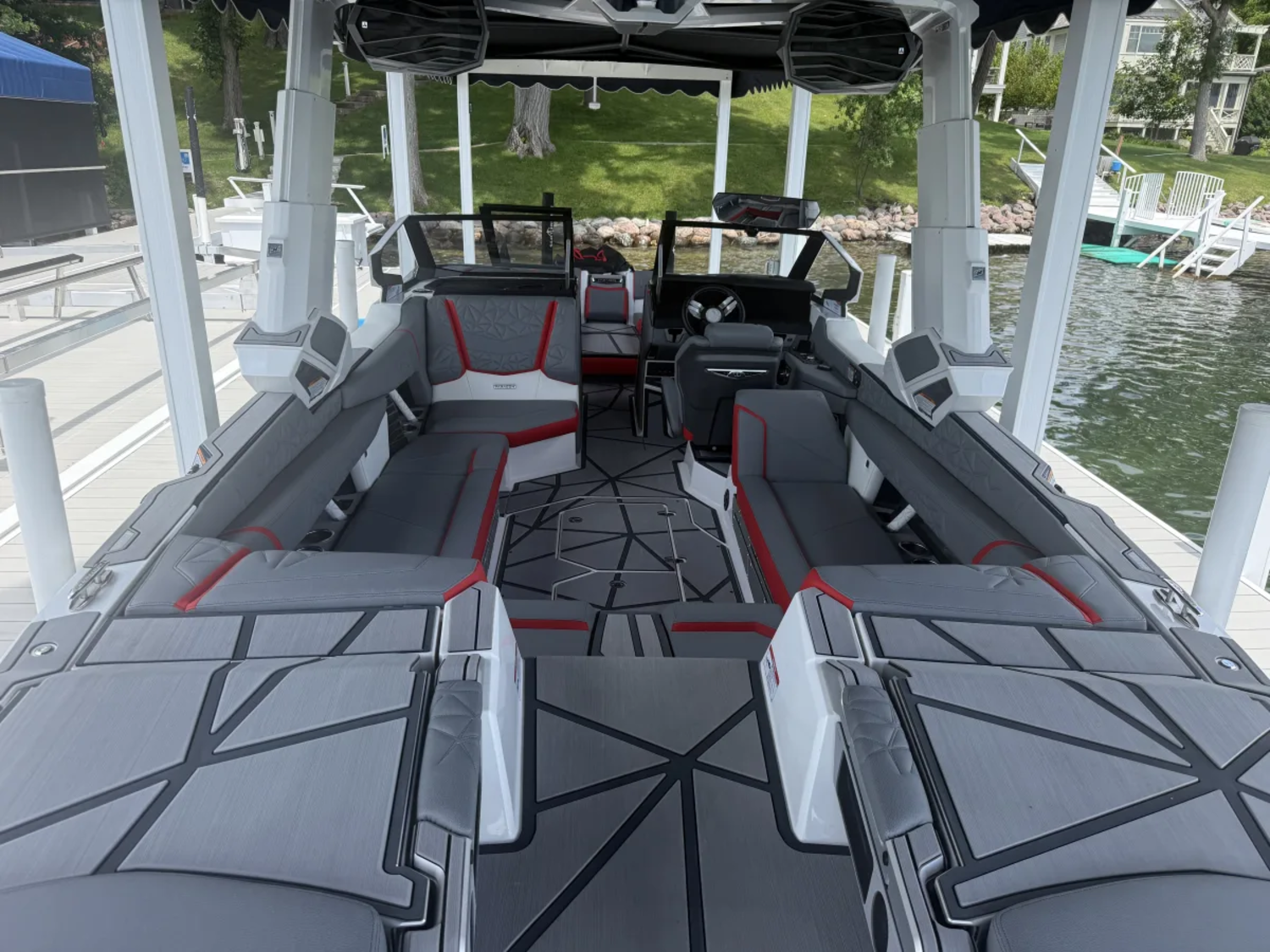 2025 Nautique 