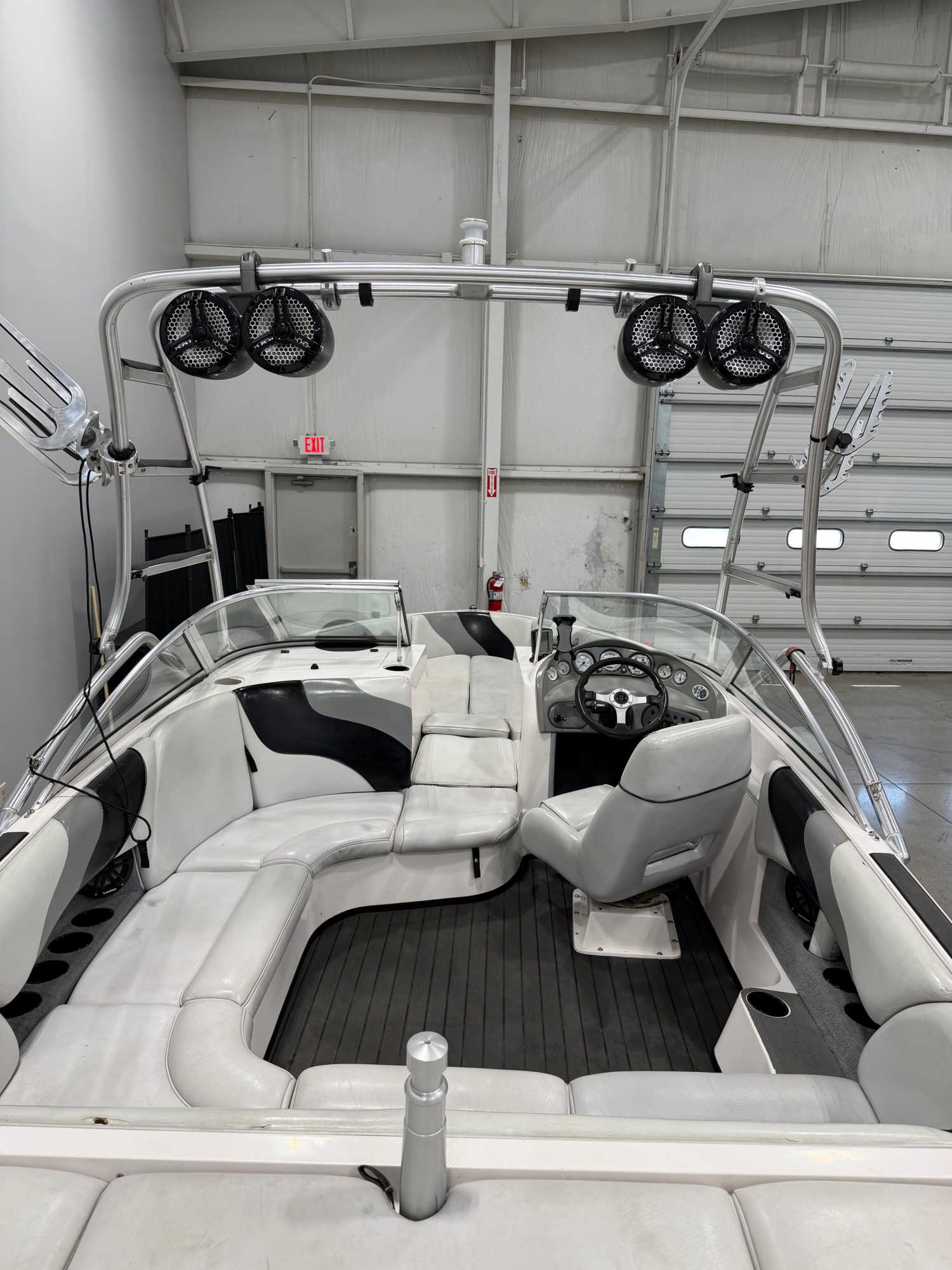 2002 Moomba Mobius V