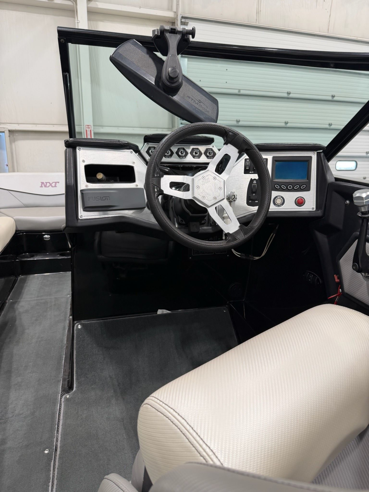 2016 MasterCraft NXT20