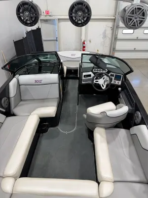 2016-mastercraft-nxt20-139569-image9