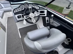 2014-mastercraft-x30-139580-image12
