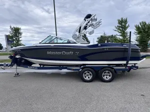 2014-mastercraft-x30-139580-image4