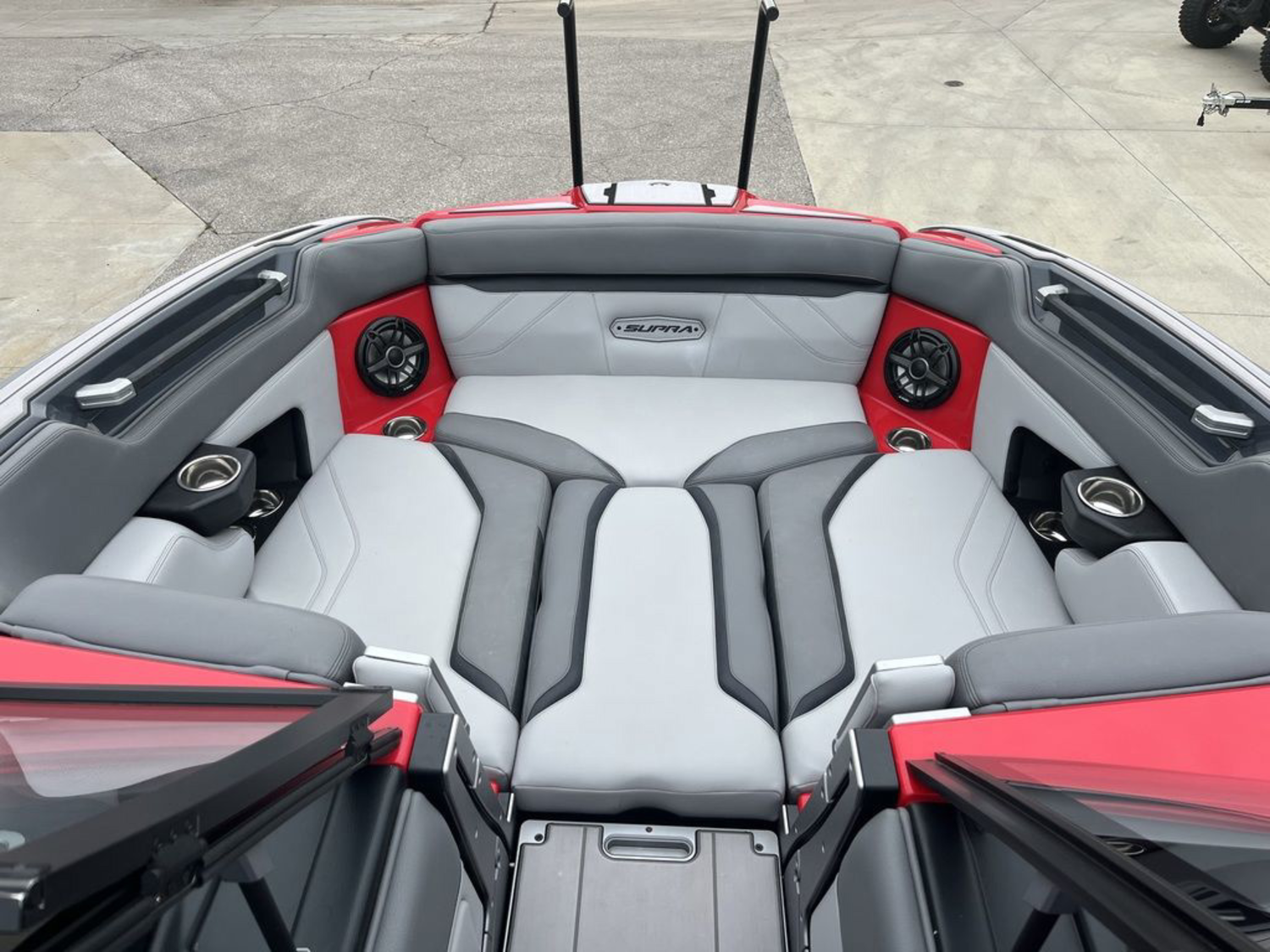 2023 SUPRA SE 550