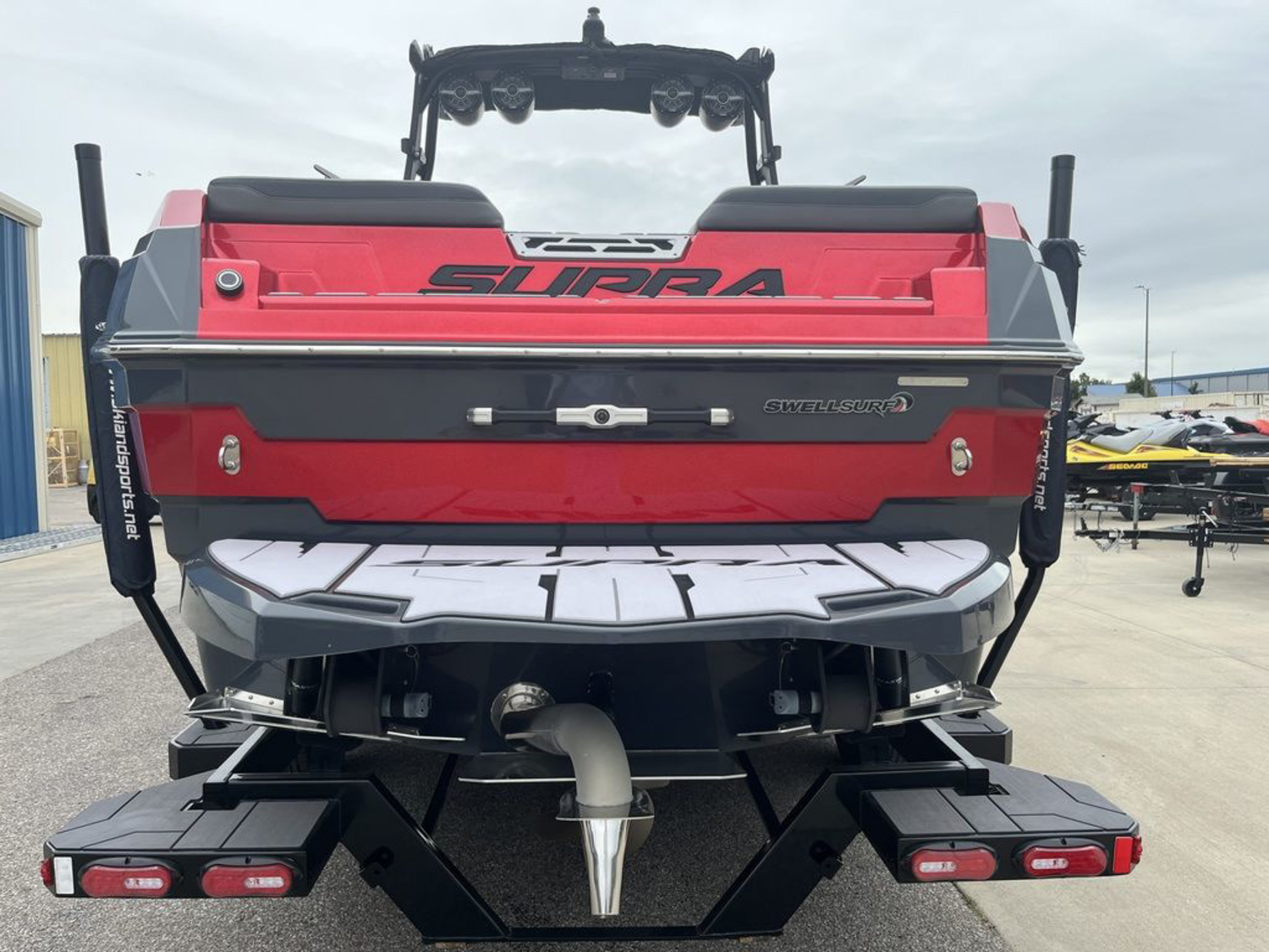 2023 SUPRA SE 550