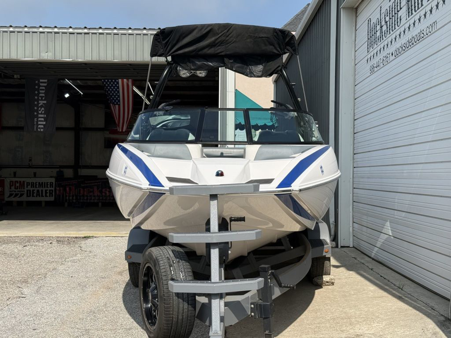 2016 MOOMBA Mojo