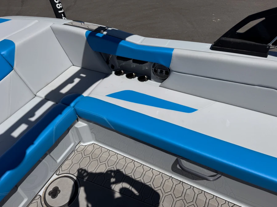 2022-mastercraft-nxt24-139586-image13