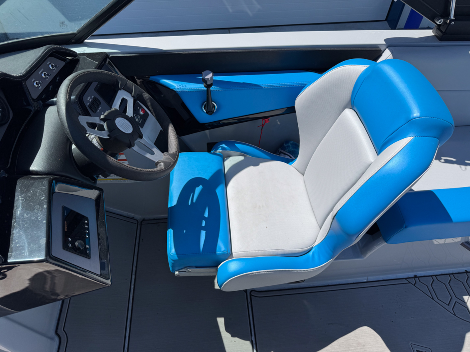 2022 MasterCraft NXT24