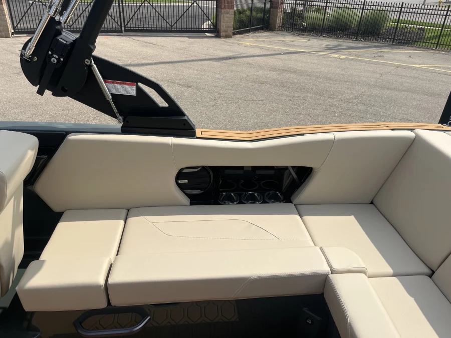 2027-mastercraft-nxt22-139587-image7
