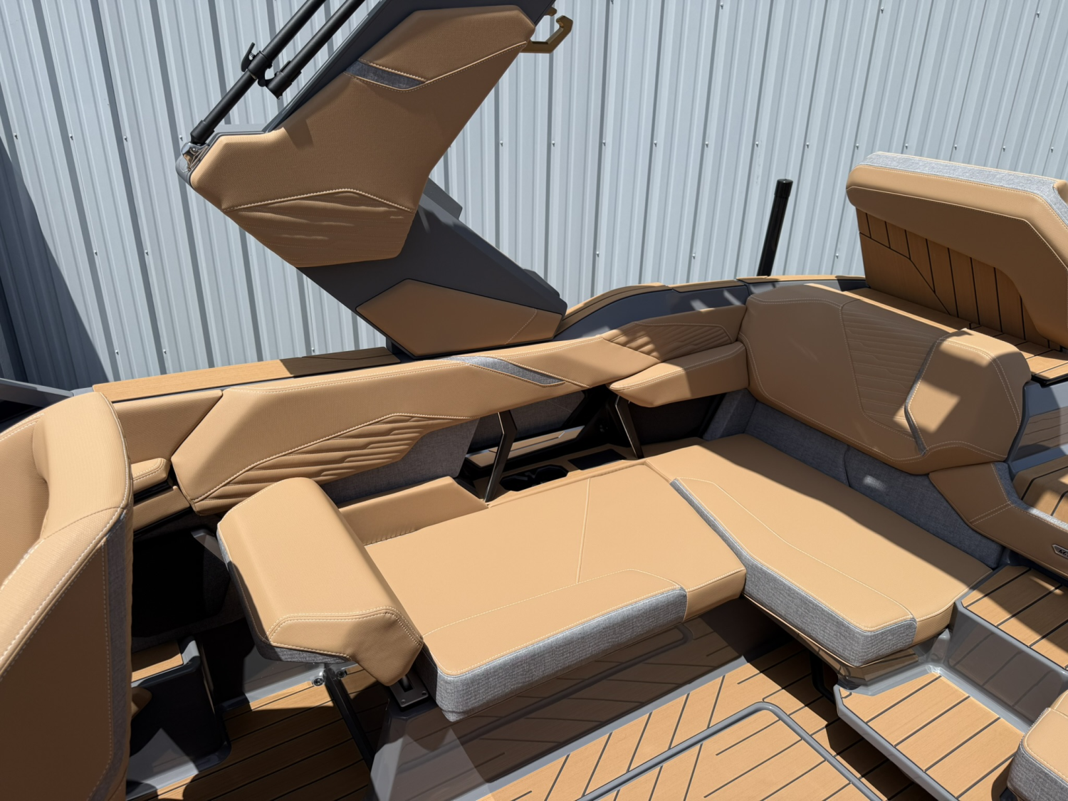 2027 MasterCraft X23