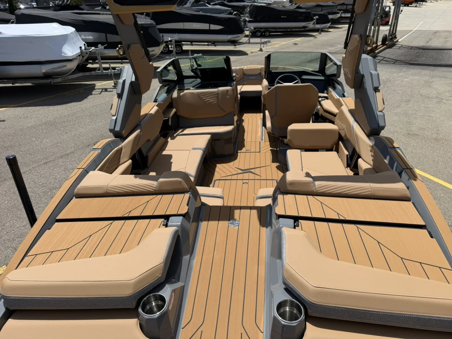 2027-mastercraft-x23-139588-image6