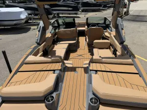 2027-mastercraft-x23-139588-image6