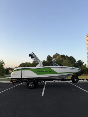 2019-mastercraft-nxt20-139590-image1.webp