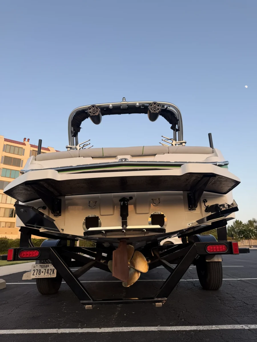 2019-mastercraft-nxt20-139590-image3.webp
