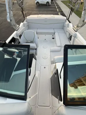 2019-mastercraft-nxt20-139590-image8.webp