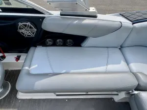 2014-mastercraft-x30-140118-image19