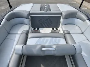 2014-mastercraft-x30-140118-image21