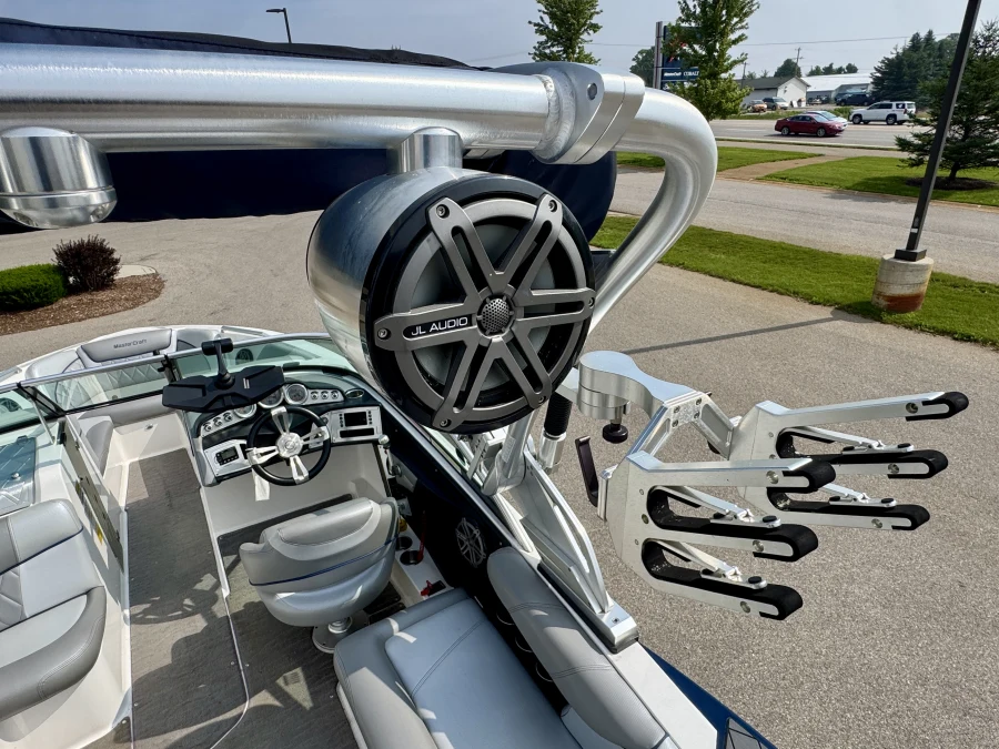2014-mastercraft-x30-140118-image25