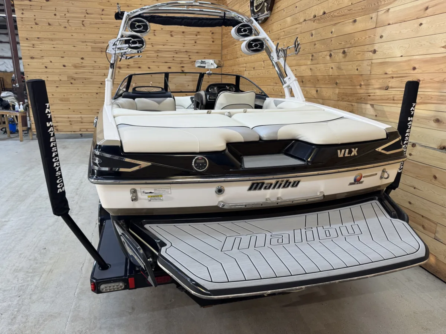 2014 Malibu Wakesetter VLX