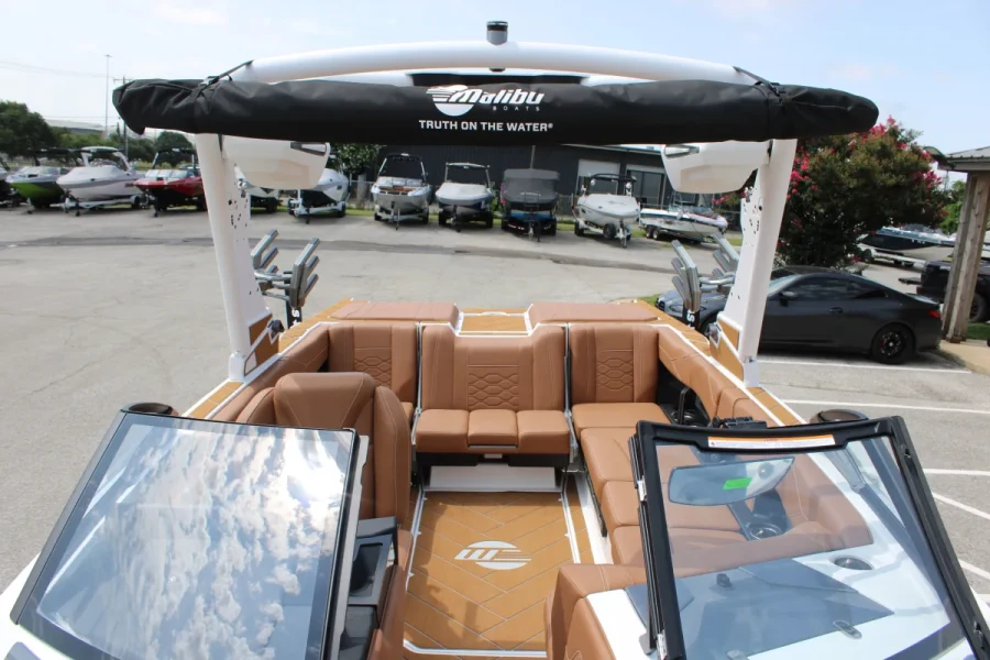 2026-malibu-wakesetter-23-lsv-139623-image19.webp
