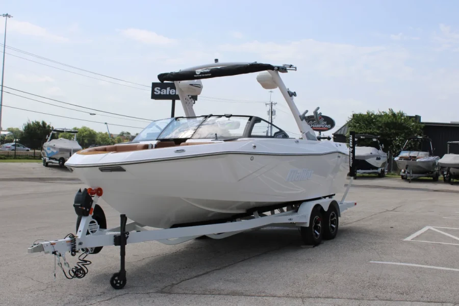 2026-malibu-wakesetter-23-lsv-139623-image3.webp