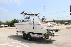 2026-malibu-wakesetter-23-lsv-139623-image5.webp