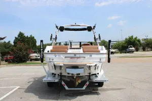 2026-malibu-wakesetter-23-lsv-139623-image7.webp