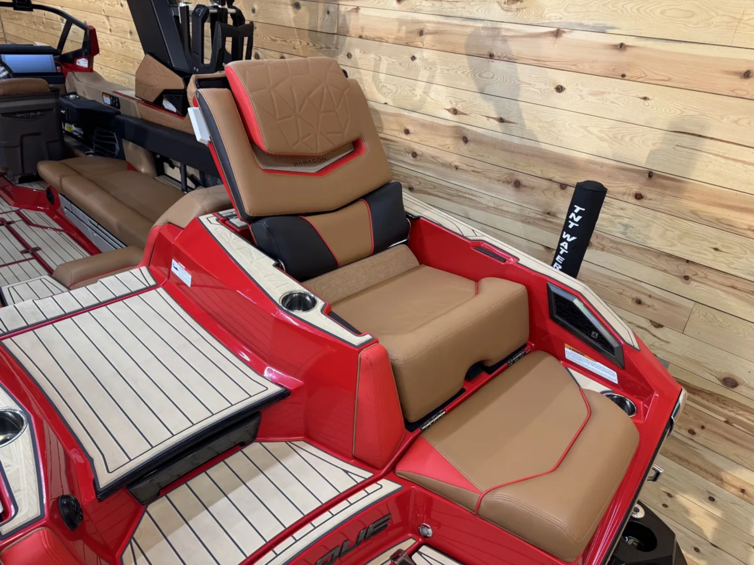 2021 Nautique Paragon G25 ONLY 50 HOURS!!!